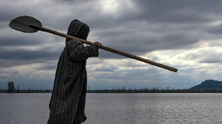 कोरोना वायरस और लॉकडाउन ने लोगों के रोजगार को संकट में डाल दिया है (PTI)