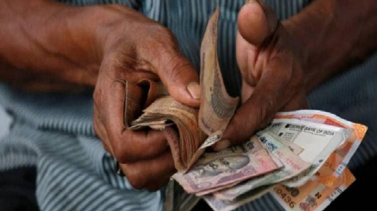 रिजर्व बैंक ने रेपो रेट में की है कटौती