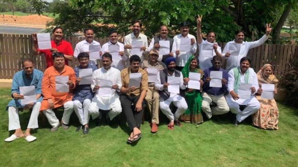 आज़ाद भारत में चल रही बदलाव की आंधी, सावधान रहें। 5 22 विधायकों को भाजपा में शामिल कर बनाई सरकार
