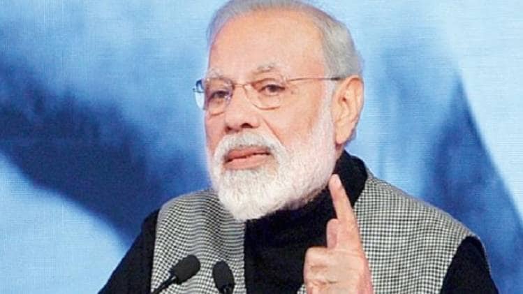 प्रधानमंत्री के साथ उप-राष्ट्रपति और यूपी के मुख्यमंत्री ने भी लोगों को बधाई दी है