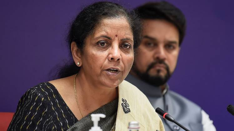 राहतों का ऐलान कर सकती है सरकार (फोटो-PTI)