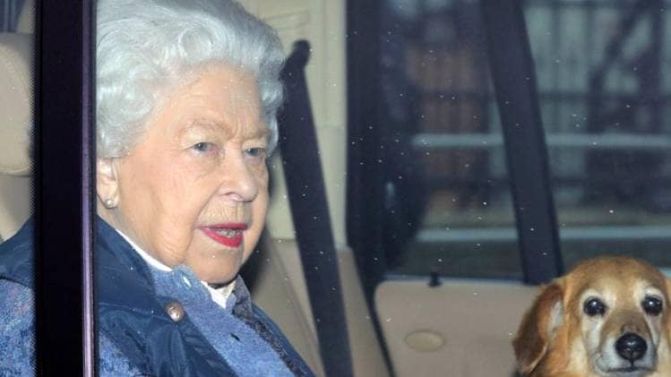 कोरोना के खतरे को देखते हुए महारानी को दूसरे महल में भेजा गया (फोटो-PTI)