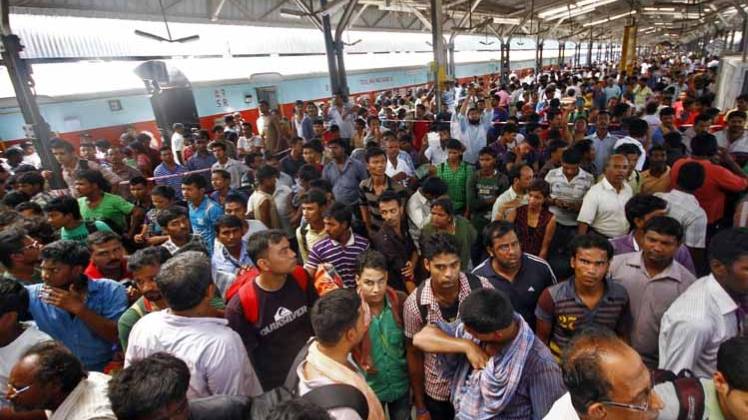 22 मार्च को पूरे देश में ट्रेन न चलाने का फैसला (फाइल फोटो-रॉयटर्स)