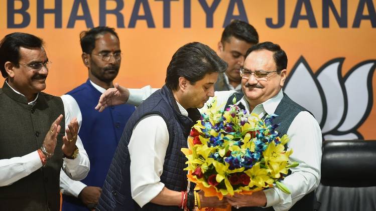 बुधवार को सिंधिया भाजपा में शामिल हुए (फोटो- पीटीआई)