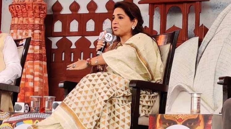 महाराष्ट्र भारतीय जनता पार्टी की प्रवक्ता शाइना एनसी (फोटो-@ShainaNC)
