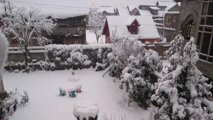 HEAVY RAIN IN HIMACHAL AND UTTRAKHAND (Weather Forecast Live Updates)