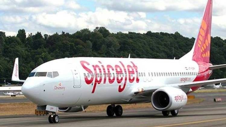 कर्मचारियों की सैलरी में कटौती करेगी स्पाइसजेट