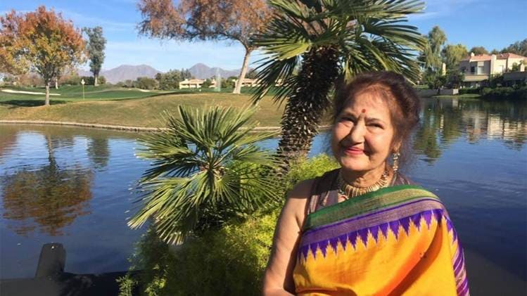 प्रवासी साहित्य की विशिष्ट हस्ताक्षर सुषम बेदी [स्रोतः फेसबुक]