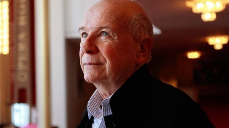  टैरेंस मैकनली 