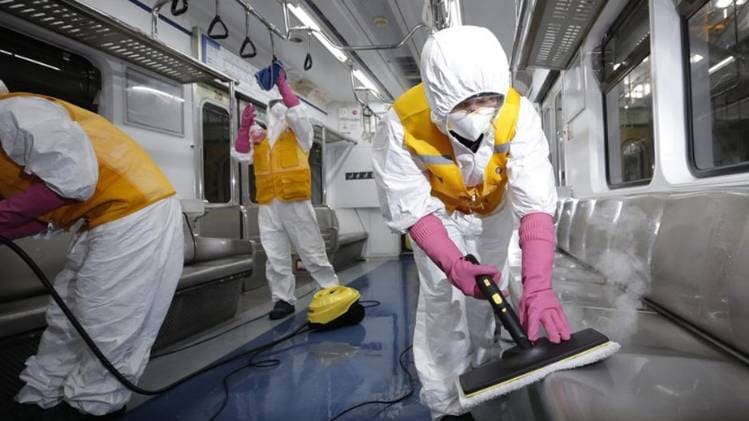 अमेरिका में लगातार बढ़ रहे हैं कोरोना के केस (फोटो: AP)