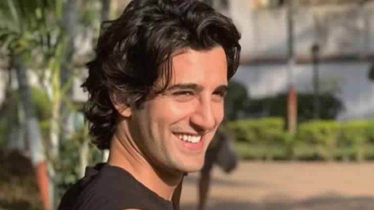 आदित्य सील