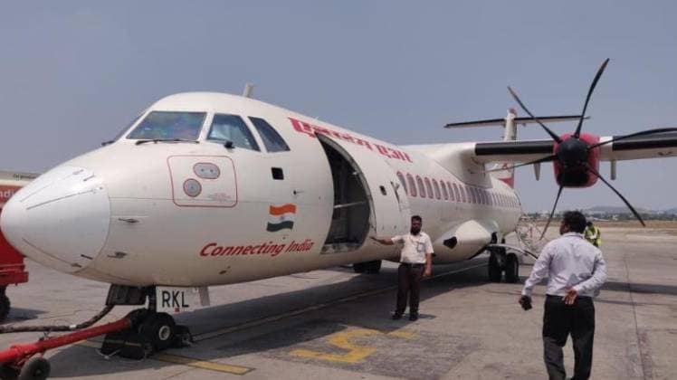 कोरोना वायरस की वजह से हवाई सेवाएं प्रभावित