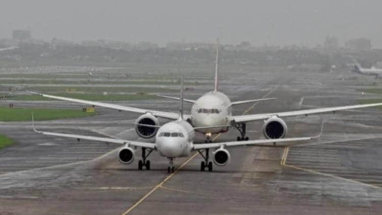 कोरोना से एविएशन सेक्टर की हालत काफी खराब   