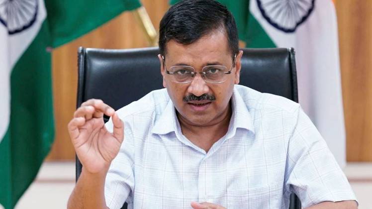 दिल्ली में कौन दे रहा है डॉक्टर्स के होटल का बिल?