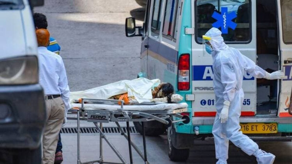 कोरोना का डर दिखा ब्लड ट्रांसफ्यूजन, कीमो थेरेपी से मना नहीं कर सकते अस्पताल: केंद्र - union health ministry letter chief secretaries of all states blood transfusions chemo therapy ...