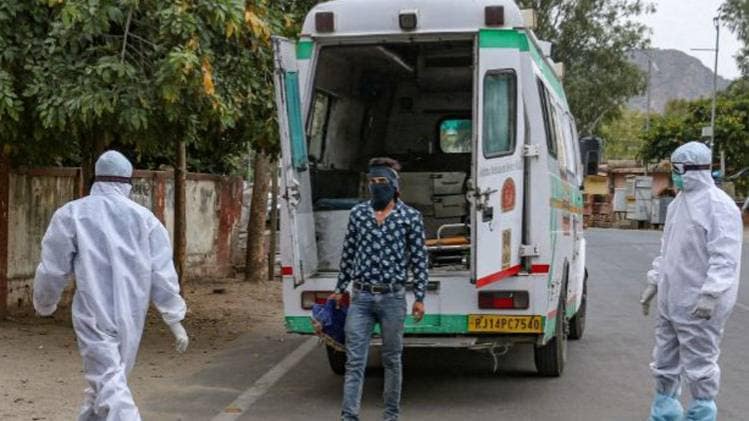 एम्बुलेंस का प्राइवेट टैक्सियों की तरह इस्तेमाल (प्रतीकात्मक फोटो- India Today)