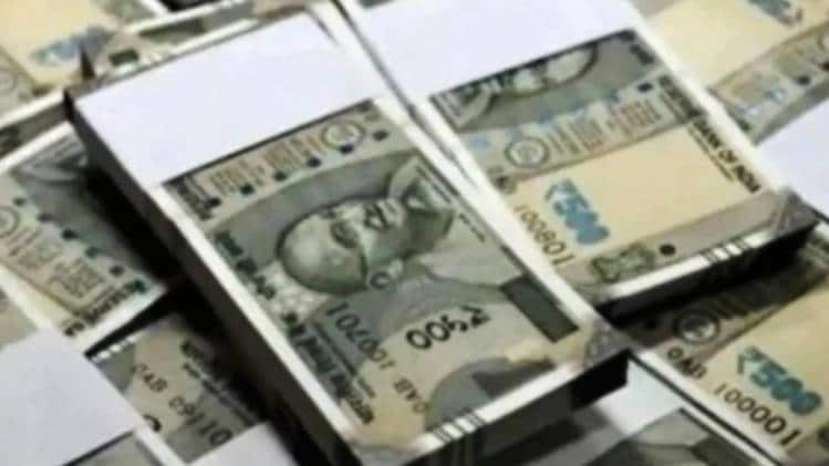 राइट ऑफ और कर्जमाफी को लेकर बवाल  