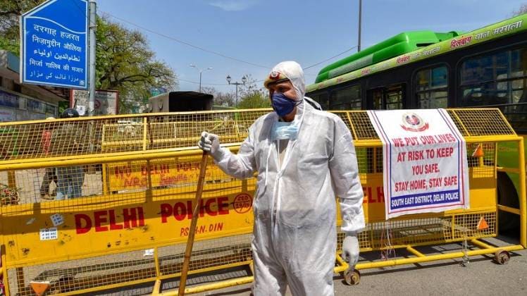 दिल्ली में अब कोरोना के 47 रेड जोन हो गए हैं. (फोटो-पीटीआई)