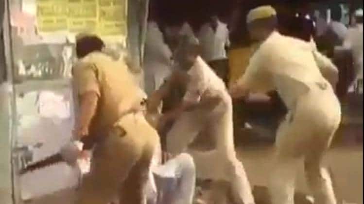 सोशल मीडिया पर वायरल वीडियो की तस्वीर