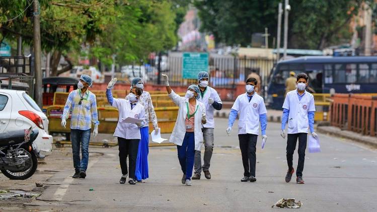 1560 आयुष चिकित्सकों और नर्सिंग स्टाफ को 30 जिलों में तैनात किया गया (फोटो-PTI)