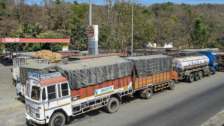 एम्बुलेंस कर्नाटक में नहीं घुसने देने से 7 लोगों की मौत