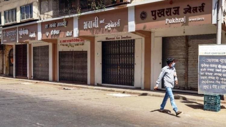 लॉकडाउन से बड़े पैमाने पर बढ़ी बेरोजगारी 