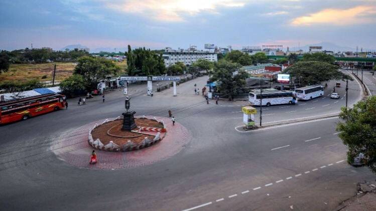 देश में लागू है लॉकडाउन (फाइल फोटोः PTI)