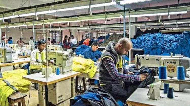 नौकरियों में छंटनी की आशंका बनी हुई है 