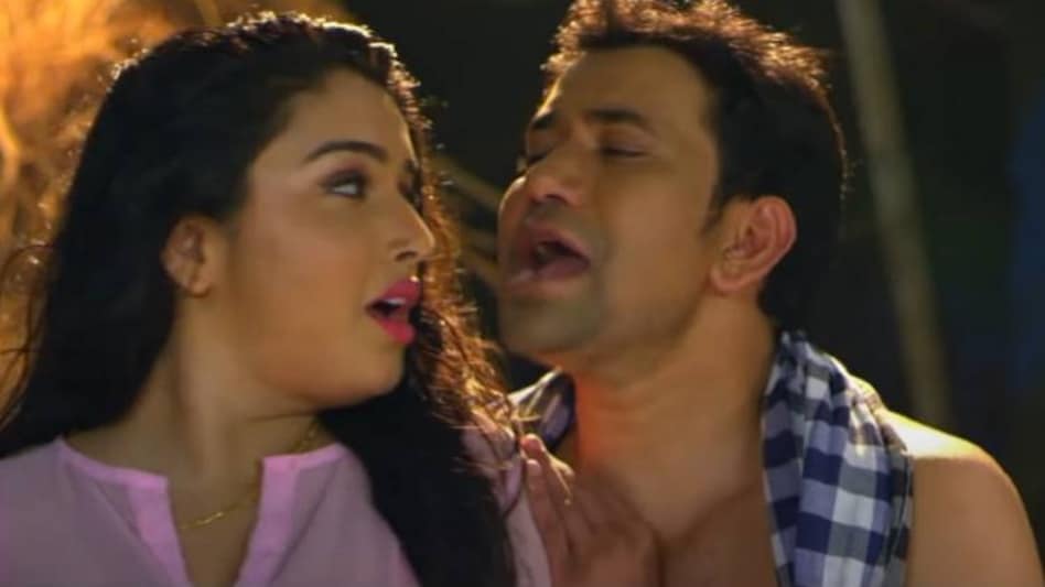 Amrapali Dubey Raja Jaan Mare Kalpana Ka Bhojpuri Gana Ae Bobby