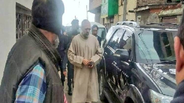 उमर अब्दुल्ला नए लुक में नजर आ रहे हैं (फोटो- आजतक)