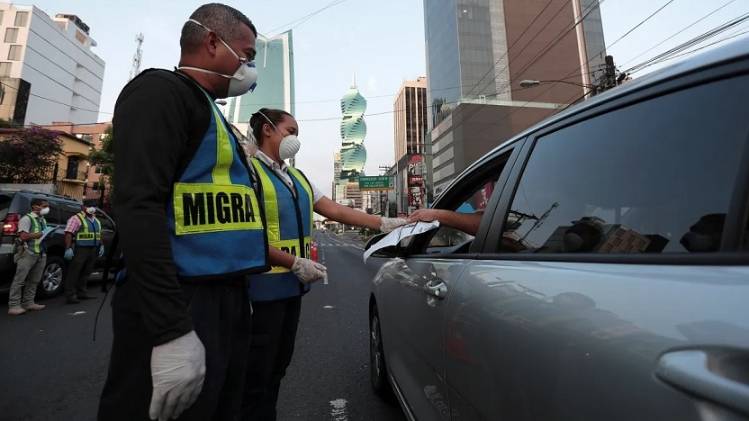 पनामा में लॉकडाउन को लेकर सख्ती (फोटो: AP)