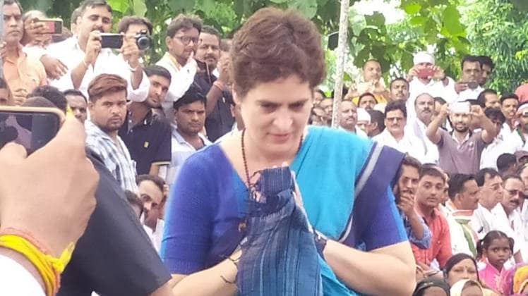 कांग्रेस की राष्ट्रीय महासचिव प्रियंका गांधी