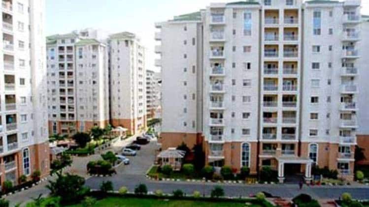 कोरोना संकट के दौर में लाखों मकानों को खरीदारों का इंतजार 