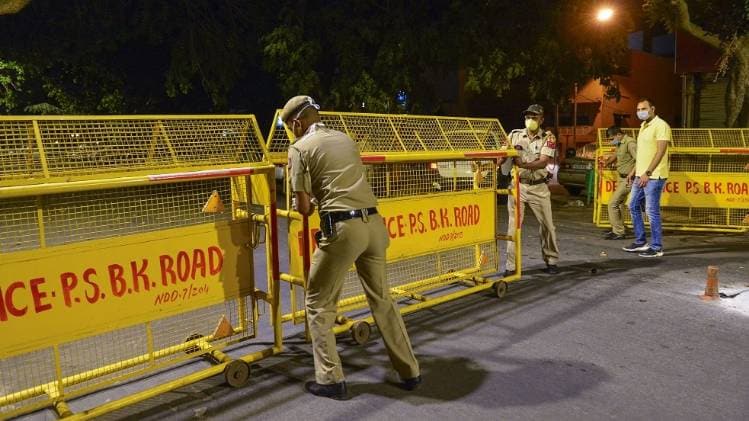 दिल्ली के 20 हॉटस्पॉट इलाकों को किया गया सील (फाइल फोटो-PTI)