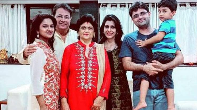 फैमिली संग अरुण गोविल