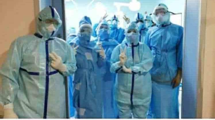कोरोना पॉजिटिव महिला की सफल सर्जरी (Photo- Aajtak)