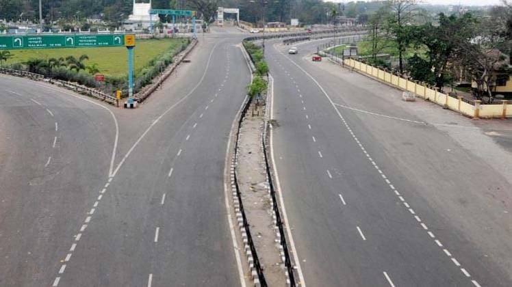 लॉकडाउन को तीसरी बार बढ़ाया गया (Photo- India today)