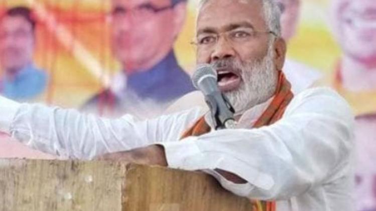 यूपी बीजेपी के अध्यक्ष स्वतंत्र देव सिंह