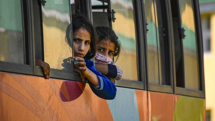 दो हफ्तों के लिए बढ़ा लॉकडाउन (सांकेतिक तस्वीर-पीटीआई)