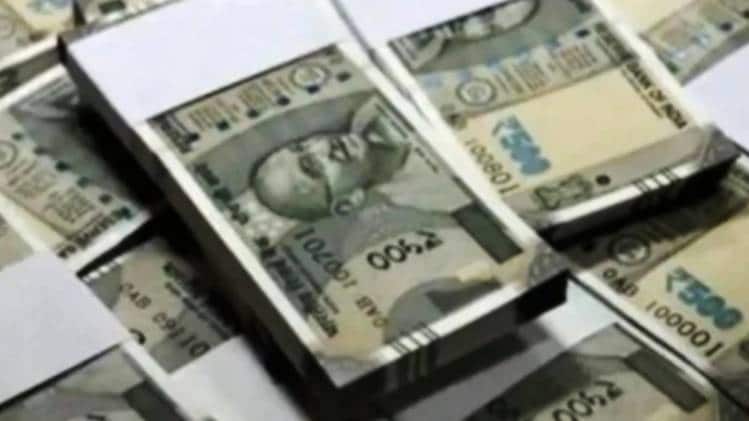 टैक्स बढ़ाने से सरकारी खजाना होगा मजबूत 