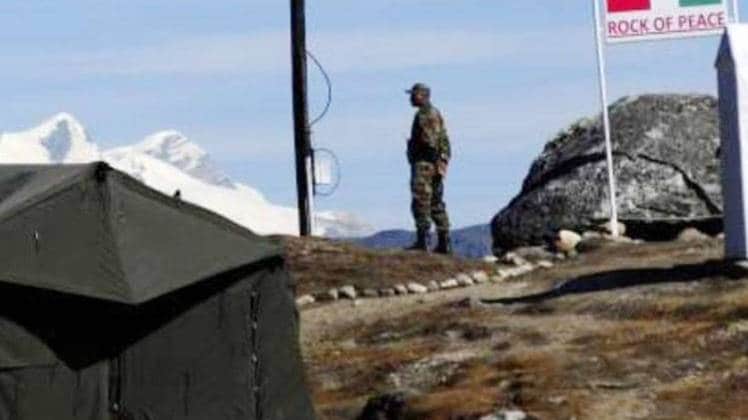 भारत चीन सीमा के बीच स्थि‍त एक इलाके की तस्वीर 