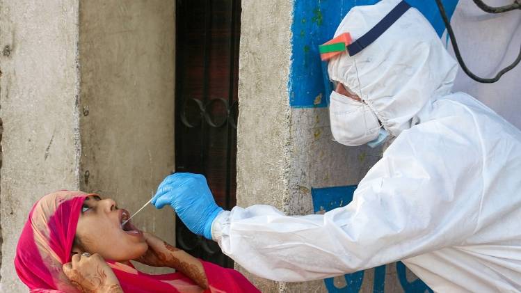 दिल्ली का कोरोना मीटर 5500 के पार (फाइल फोटो-PTI)