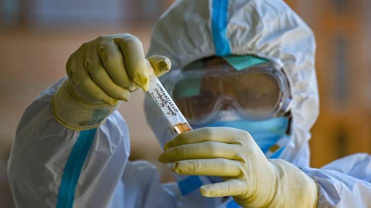 दिल्ली में लगातार बढ़ रहे हैं कोरोना के केस (तस्वीर-PTI)