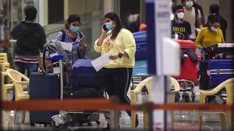 भारत में कोरोना के बढ़ते मामले (Photo- PTI)