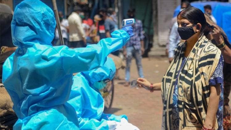 दिल्ली में कोरोना के मामलों ने तोड़ा रिकॉर्ड