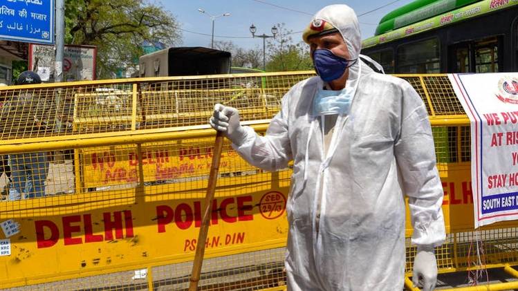 कोरोना का कहर (Courtesy- PTI)