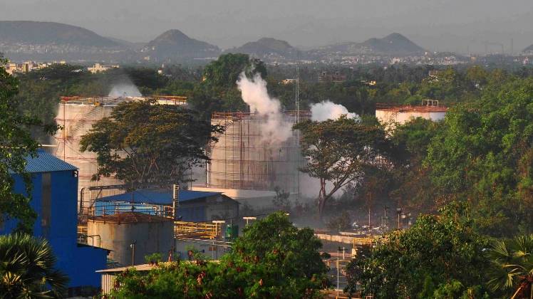 गैस लीक मामले में कंपनी के खिलाफ केस दर्ज (फोटो-पीटीआई)