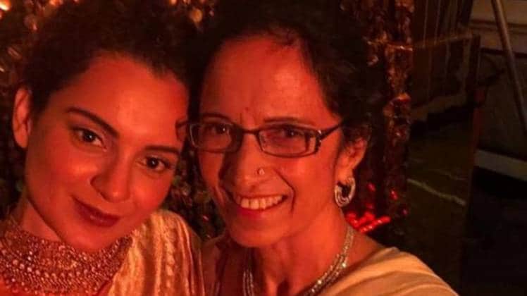 मां संग कंगना रनौत