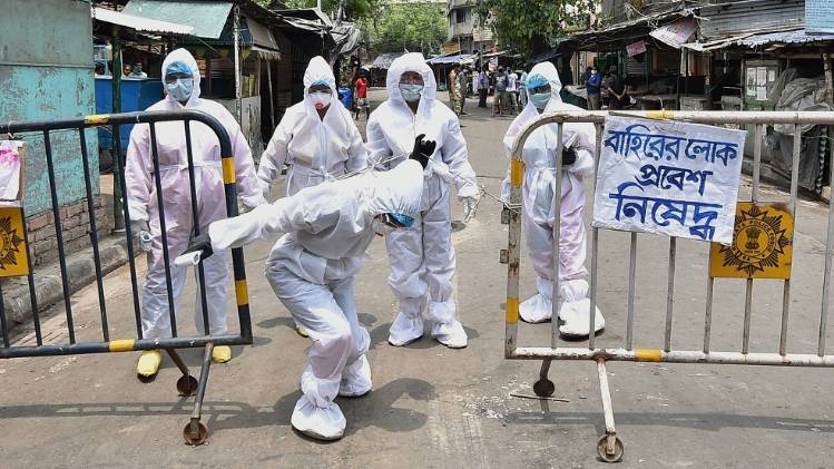 बंगाल में अब तक 140 लोगों की कोरोना से मौत (फाइल फोटो-PTI)