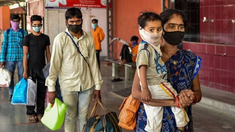 प्रवासी मजदूरों और छात्रों समेत बड़ी संख्या में लोगों को उनके गंतव्य पहुंचाया जा रहा (PTI)